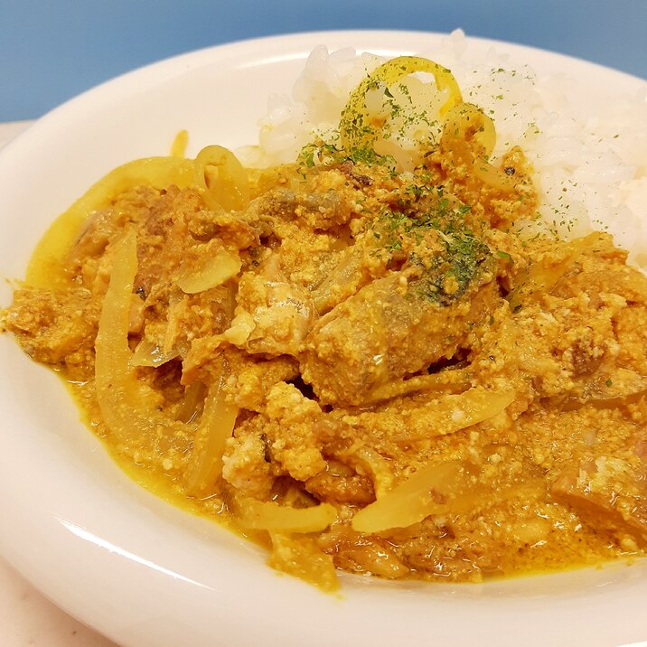 電子レンジで！(^^)玉ねぎとサバ缶の胡麻カレー♪